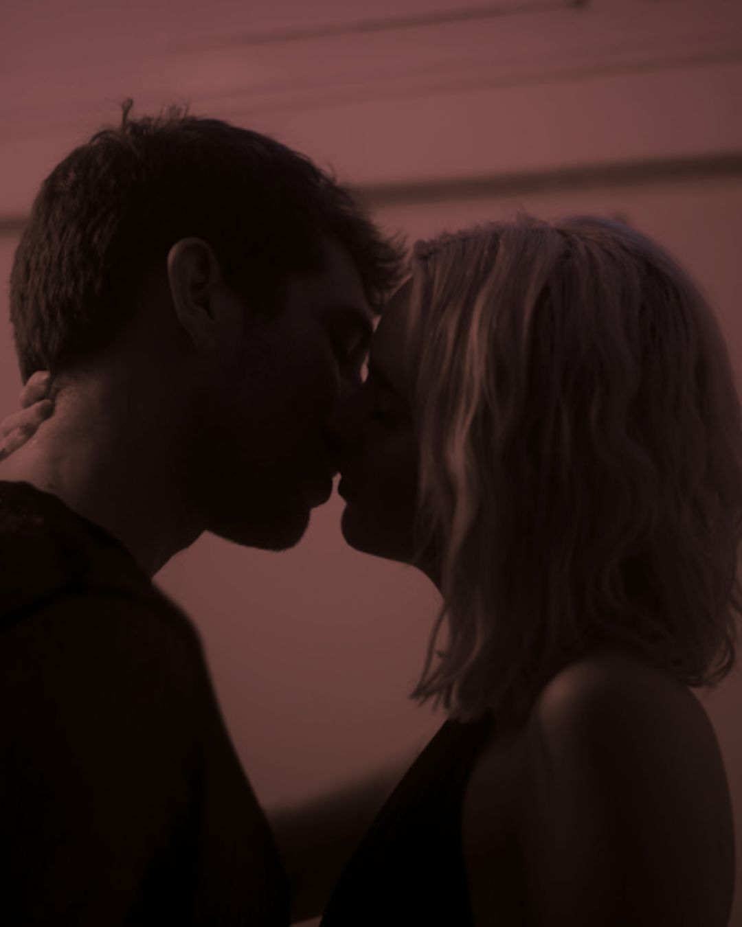 How to Have the Best NYE Kiss Ever