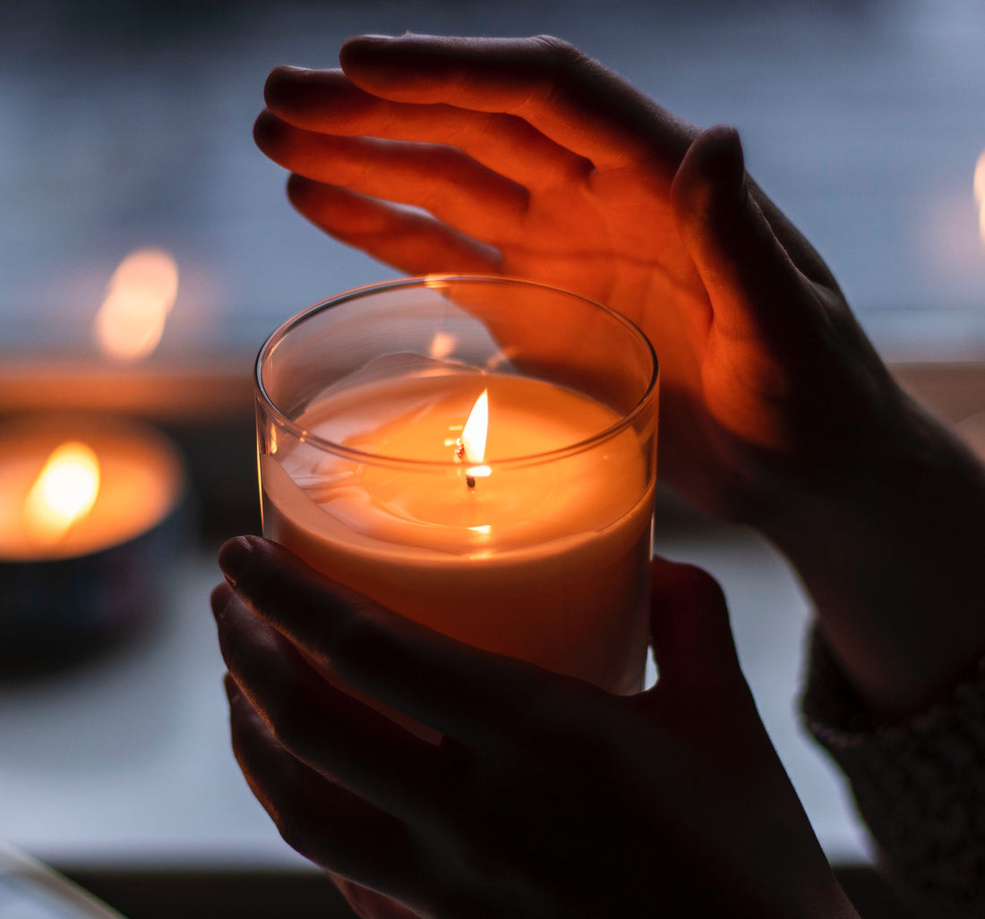 How to Use a Massage Candle in Bed